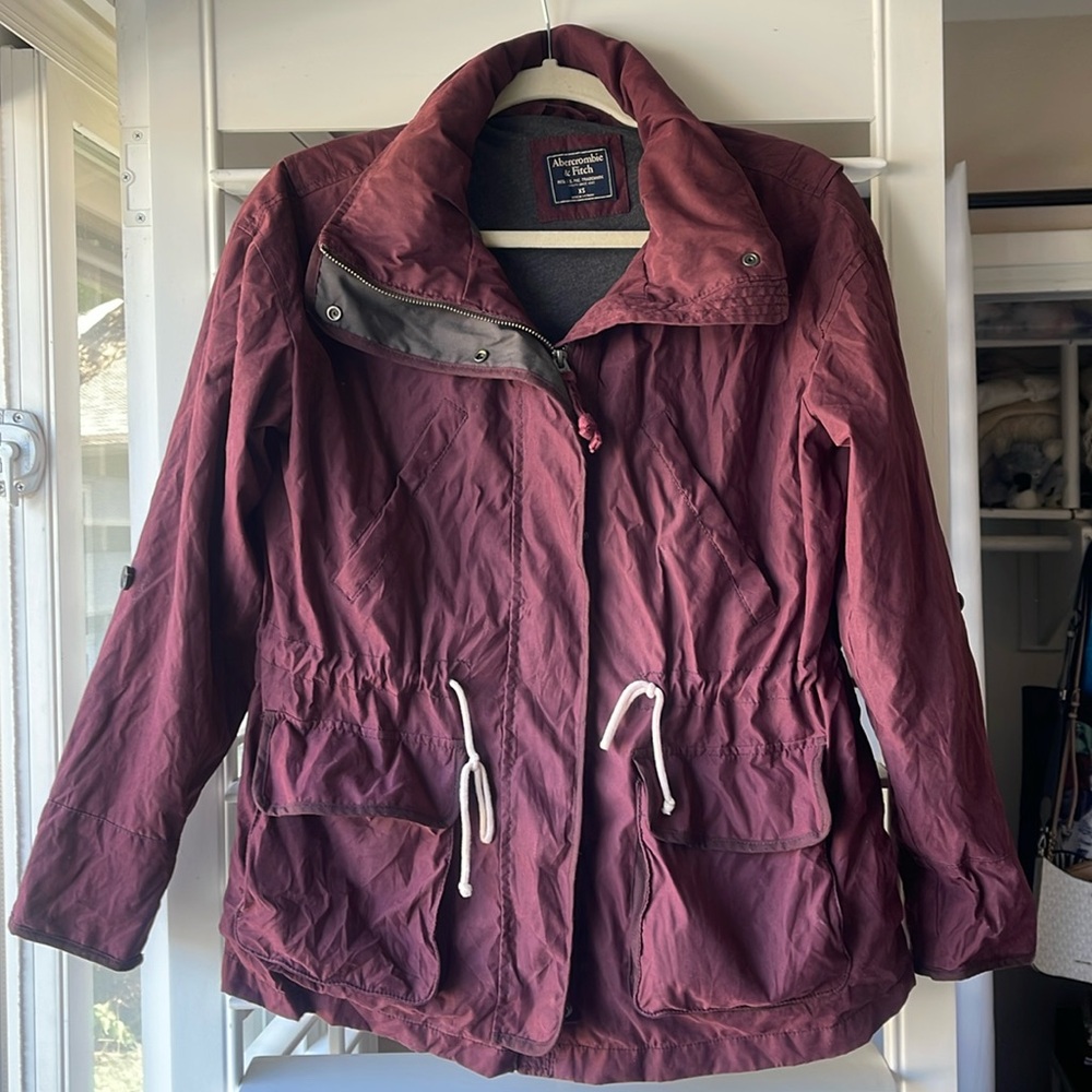 Burgandy Abercrombie windbreak/rain jacket
